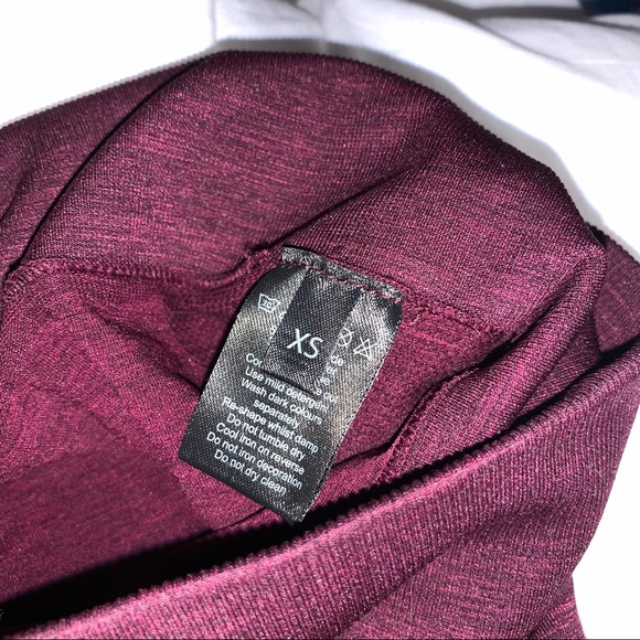 SOLD Alphalete Amplify Leggings - Picture 3 of 4